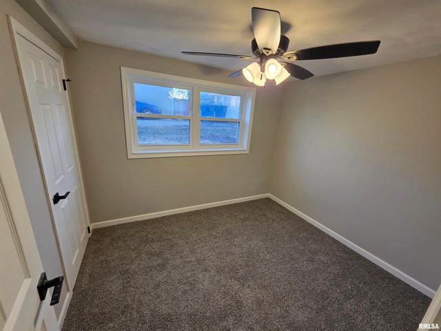 1921 N ALBANY Street, Springfield, IL 62702