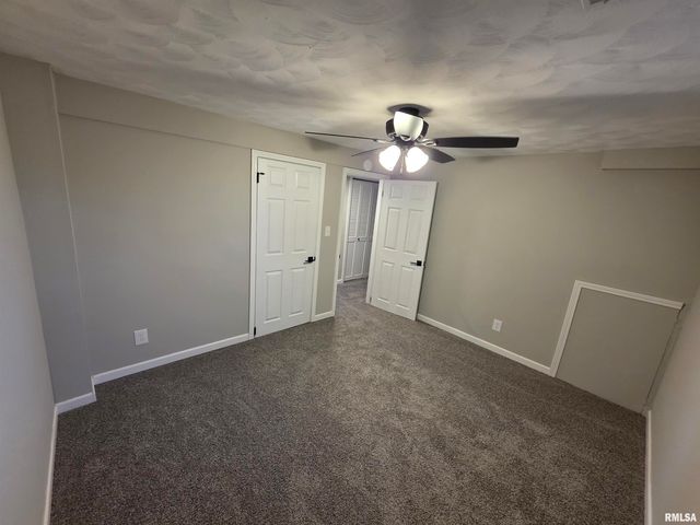 1921 N ALBANY Street, Springfield, IL 62702