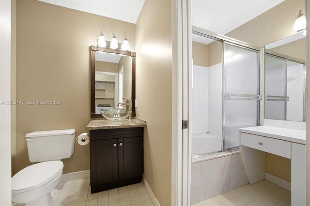 200 NW 75th Terrace, Plantation, FL 33317