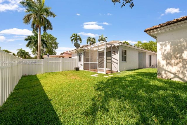 200 NW 75th Terrace, Plantation, FL 33317