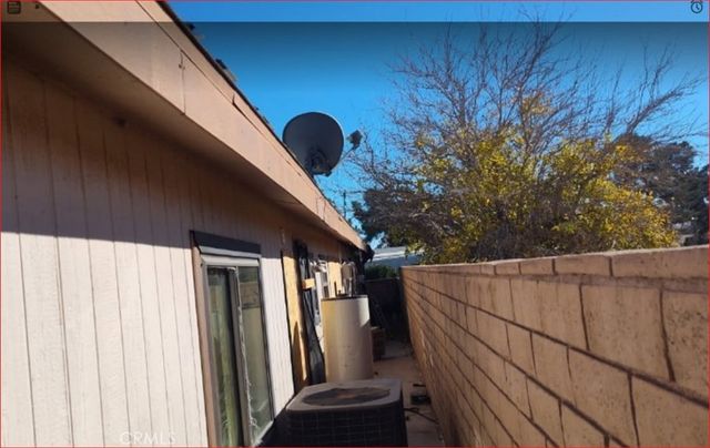 14166 Riviera Drive, Victorville, CA 92395