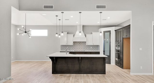 309 Emerald Pearl Drive, Horizon City, TX 79928