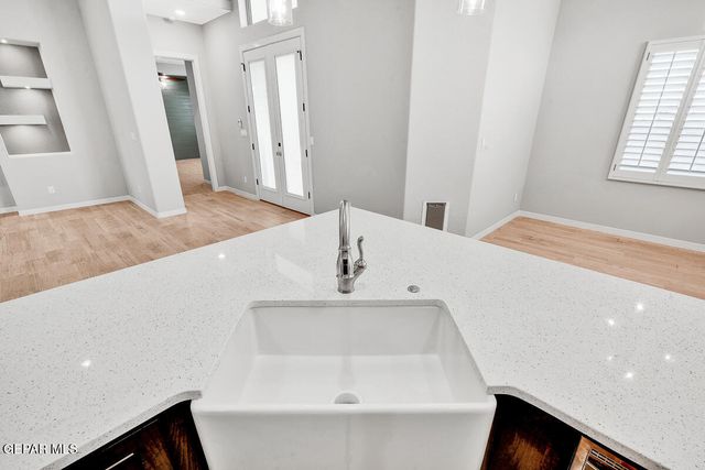 309 Emerald Pearl Drive, Horizon City, TX 79928