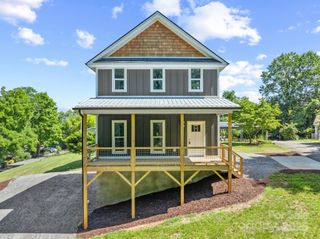 35 Lowe Avenue, Asheville, NC 28803