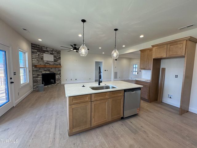 1148 Hawley Road, Blountville, TN 37617