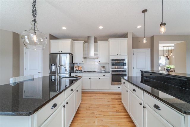 3353 SW James Court SW, Prior Lake, MN 55372