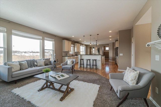 3353 SW James Court SW, Prior Lake, MN 55372