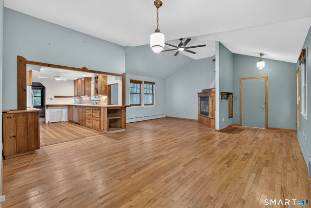 42 Ezra Street, North Haven, CT 06473