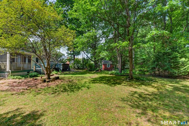 42 Ezra Street, North Haven, CT 06473