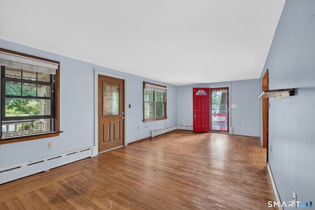 42 Ezra Street, North Haven, CT 06473