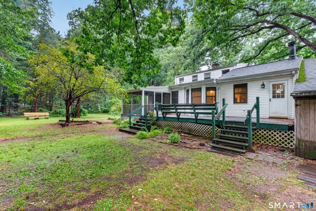 42 Ezra Street, North Haven, CT 06473