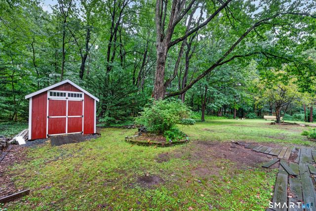 42 Ezra Street, North Haven, CT 06473