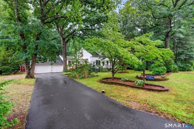 42 Ezra Street, North Haven, CT 06473
