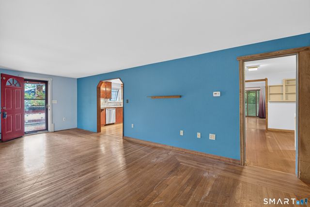 42 Ezra Street, North Haven, CT 06473