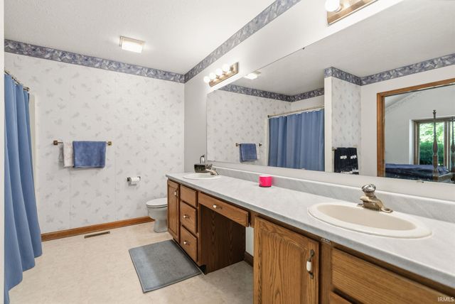 10232 Clarks Passage, Fort Wayne, IN 46825