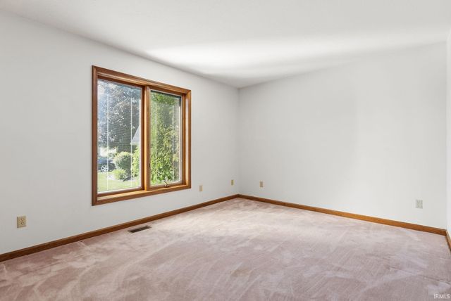 10232 Clarks Passage, Fort Wayne, IN 46825