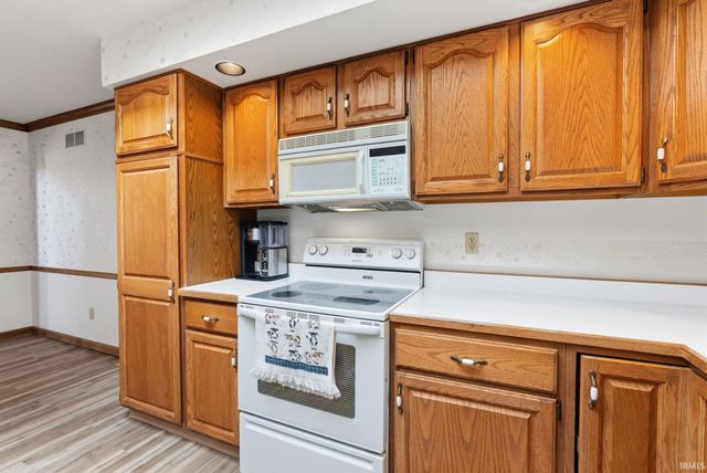 10232 Clarks Passage, Fort Wayne, IN 46825