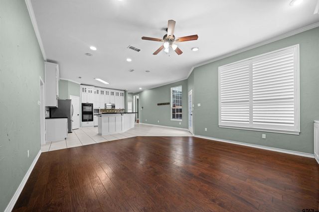 10377 Mountain View Rd, Whitehouse, TX 75791