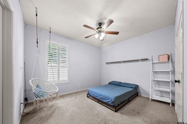 10377 Mountain View Rd, Whitehouse, TX 75791