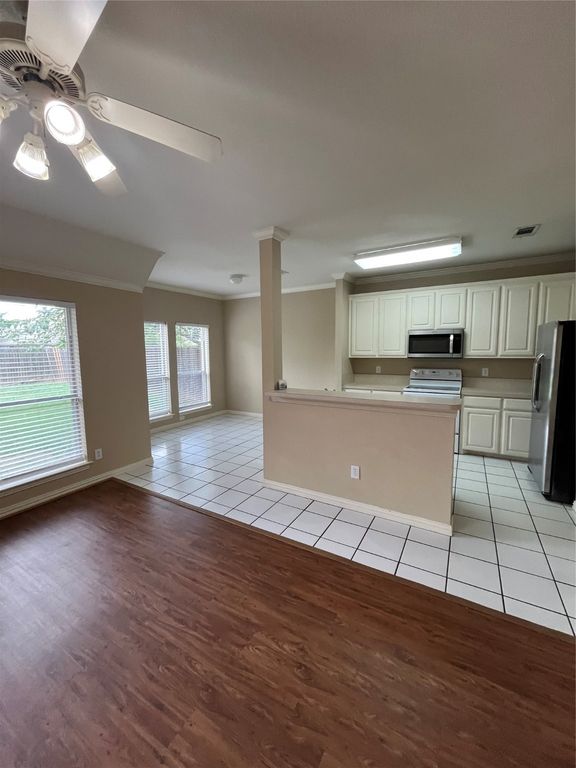 5733 Blackmon Court, Fort Worth, TX 76137
