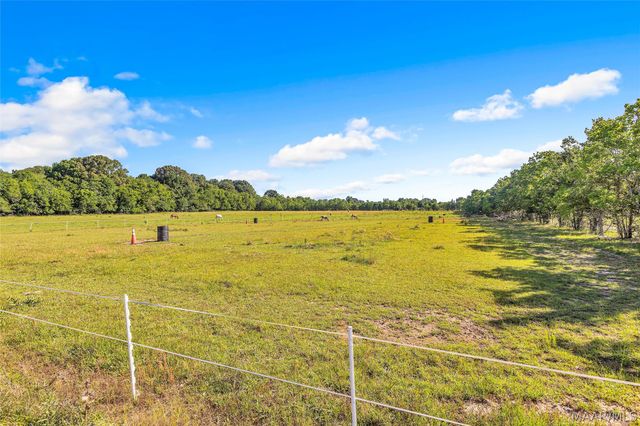 2364 Alabama River Parkway, Millbrook, AL 36054