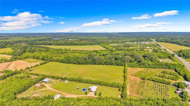 2364 Alabama River Parkway, Millbrook, AL 36054