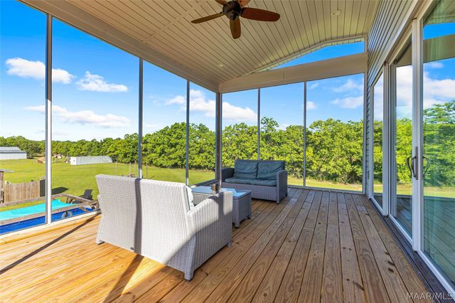 2364 Alabama River Parkway, Millbrook, AL 36054