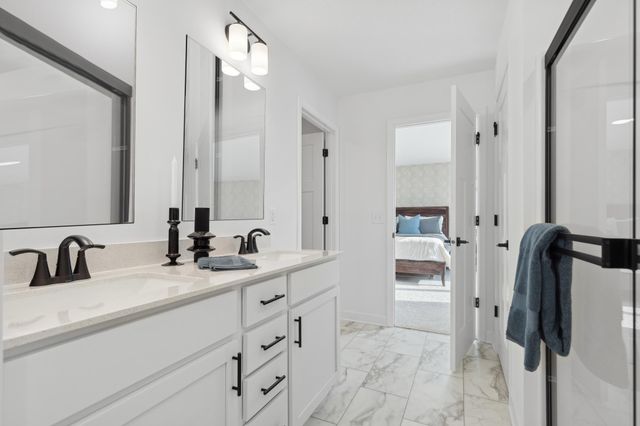 2738 Wood Duck Trail, Shakopee, MN 55379
