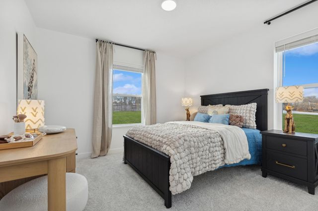 2738 Wood Duck Trail, Shakopee, MN 55379
