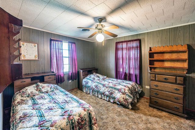 570 Hospital Dr, Raceland, LA 70394