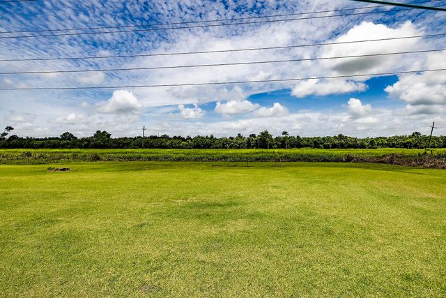 570 Hospital Dr, Raceland, LA 70394