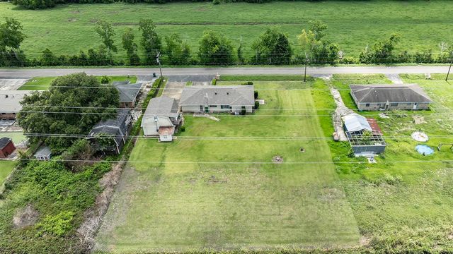 570 Hospital Dr, Raceland, LA 70394