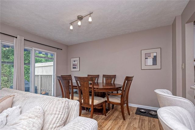 1001 Chelsea Dr, North Fayette, PA 15126