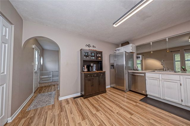 1001 Chelsea Dr, North Fayette, PA 15126