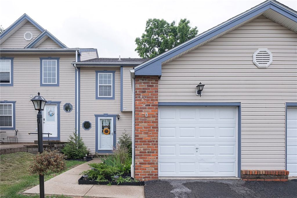 1001 Chelsea Dr, North Fayette, PA 15126