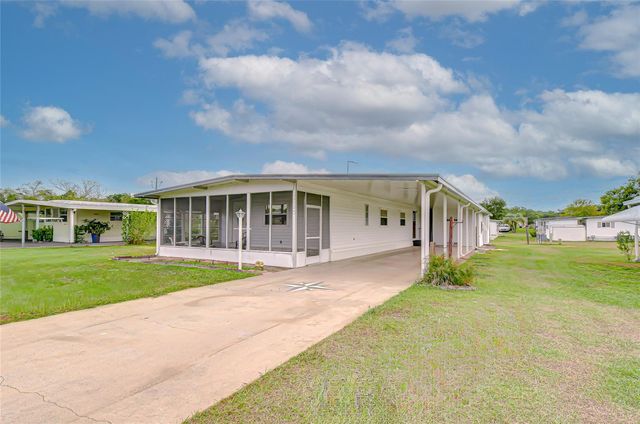 39524 DUNDEE ROAD, Zephyrhills, FL 33542