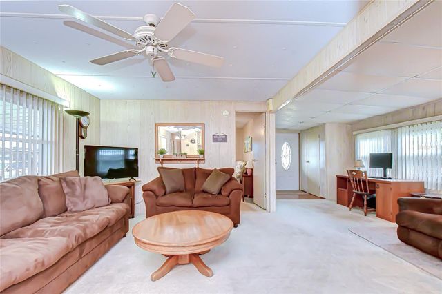 39524 DUNDEE ROAD, Zephyrhills, FL 33542