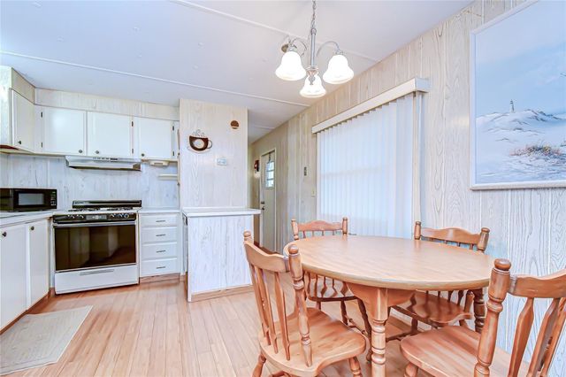 39524 DUNDEE ROAD, Zephyrhills, FL 33542