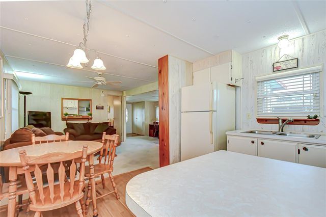 39524 DUNDEE ROAD, Zephyrhills, FL 33542