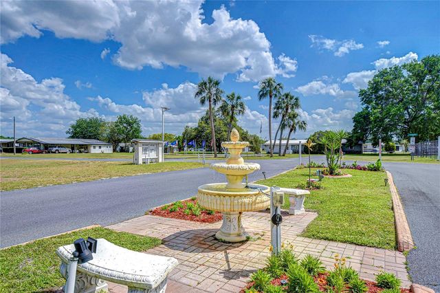 39524 DUNDEE ROAD, Zephyrhills, FL 33542