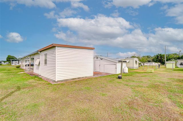 39524 DUNDEE ROAD, Zephyrhills, FL 33542