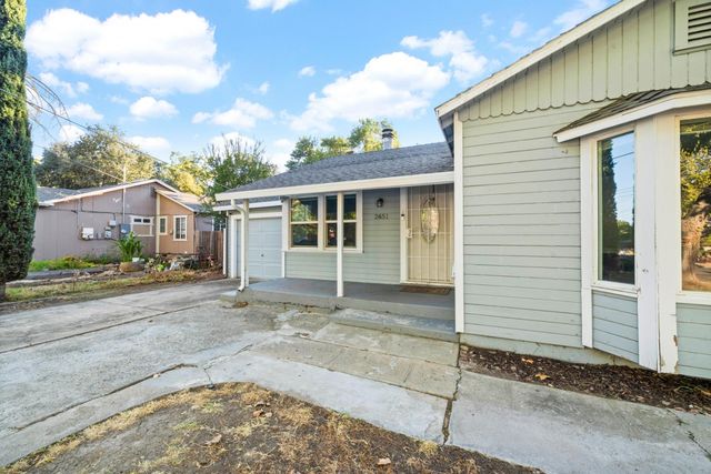 2651 Hawthorne St, Sacramento, CA 95815