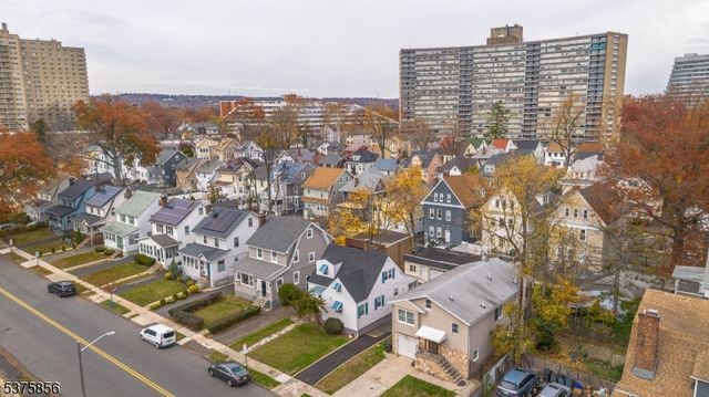 344 Elmwood Ave, East Orange City, NJ 07018