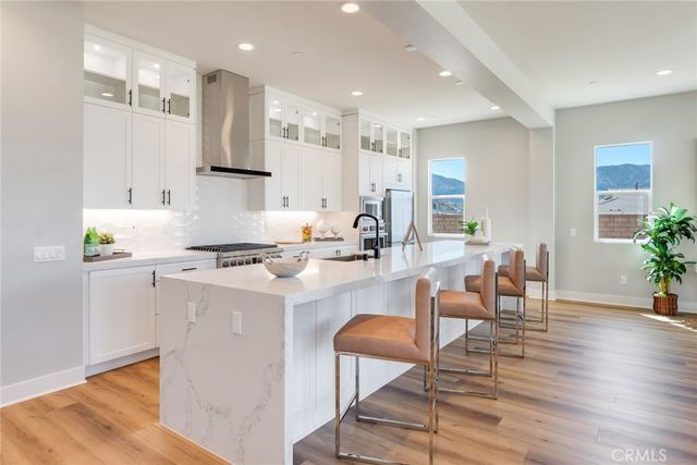 6533 Canyon Oaks, Simi Valley, CA 93063
