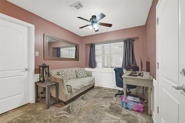 4903 Rainwater Drive, Pasadena, TX 77505