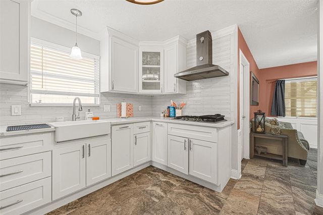 4903 Rainwater Drive, Pasadena, TX 77505