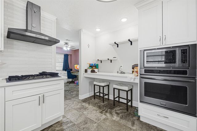 4903 Rainwater Drive, Pasadena, TX 77505