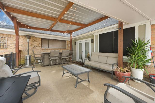 4903 Rainwater Drive, Pasadena, TX 77505