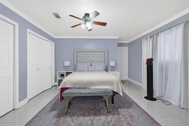 4903 Rainwater Drive, Pasadena, TX 77505