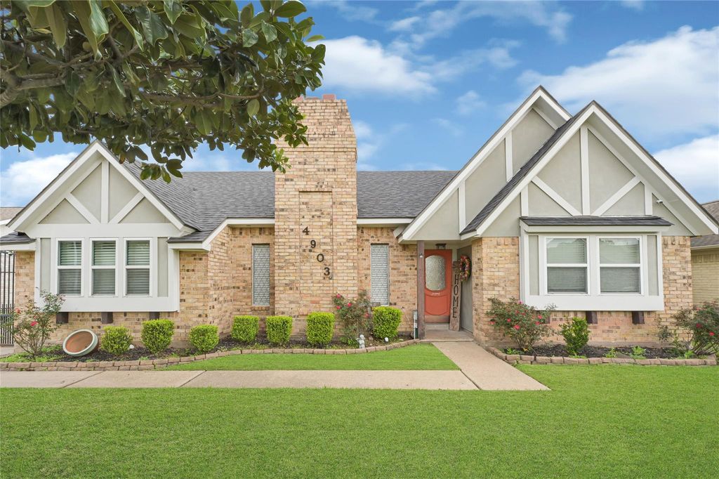 4903 Rainwater Drive, Pasadena, TX 77505